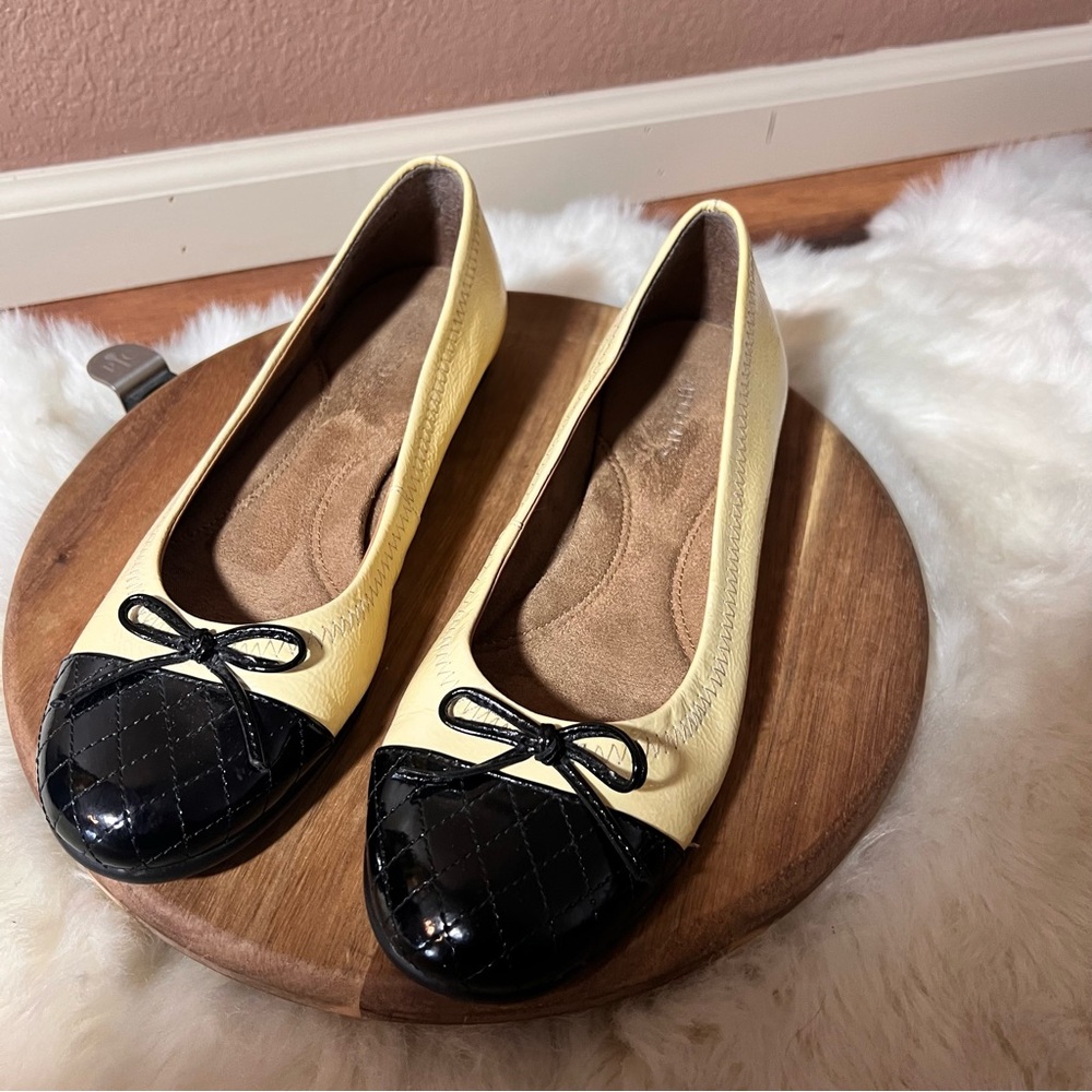 AEROSOLES Beckon Black and Yellowish Ballet Flats with Bow Size 8 - Picture 5 of 9
